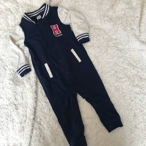 EUC - Carter’s Baby Boy Romper - Size 18M
